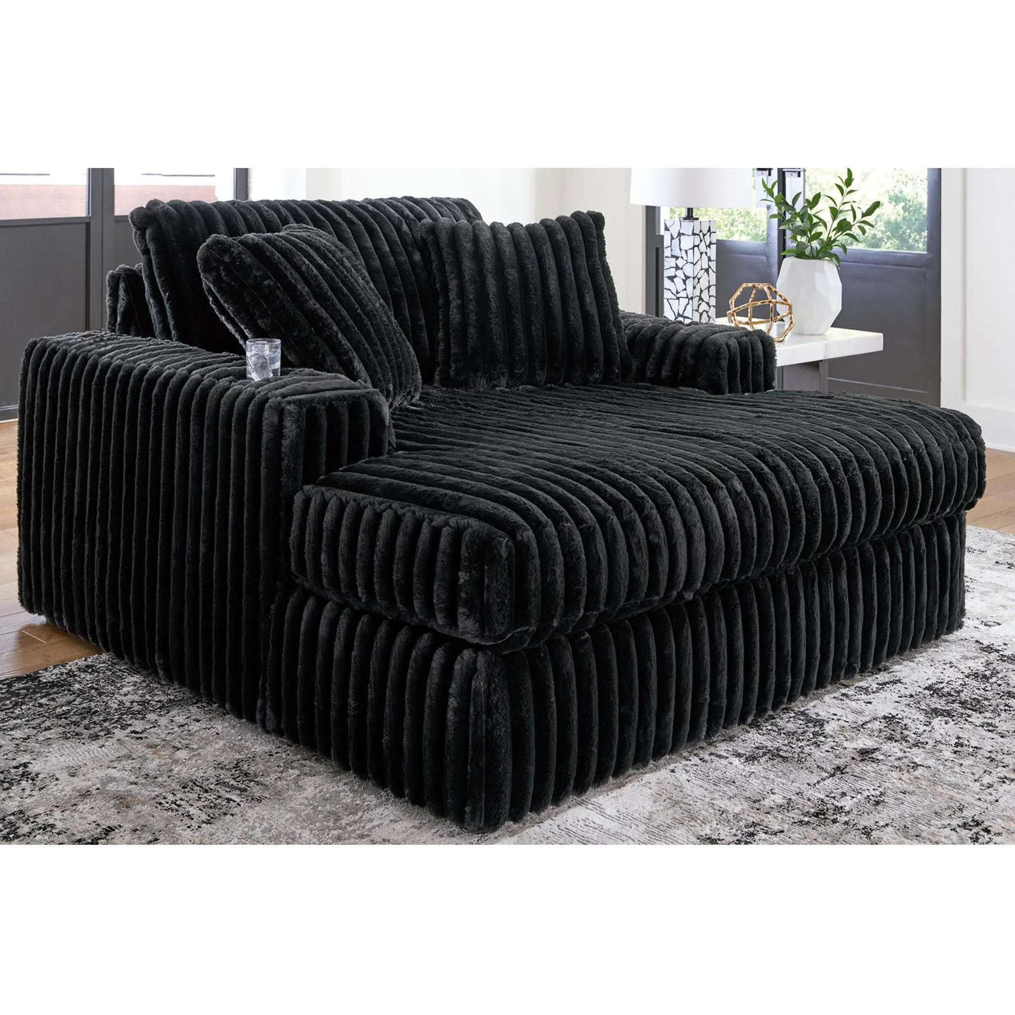 Midnight-Madness Chaise