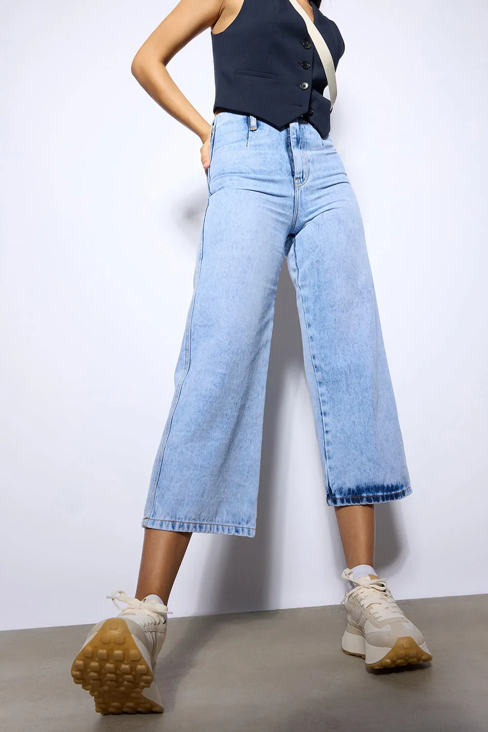 No Cap Light Blue Wide Leg Jeans