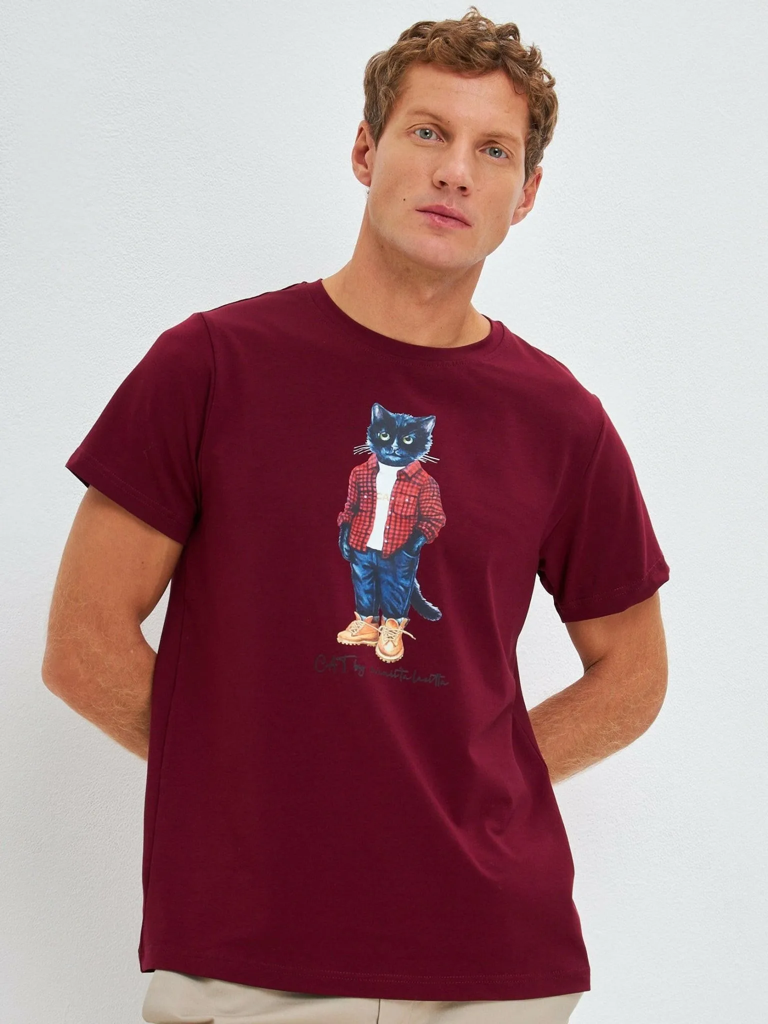 Red Printed T-shirt COUNTRY CAT