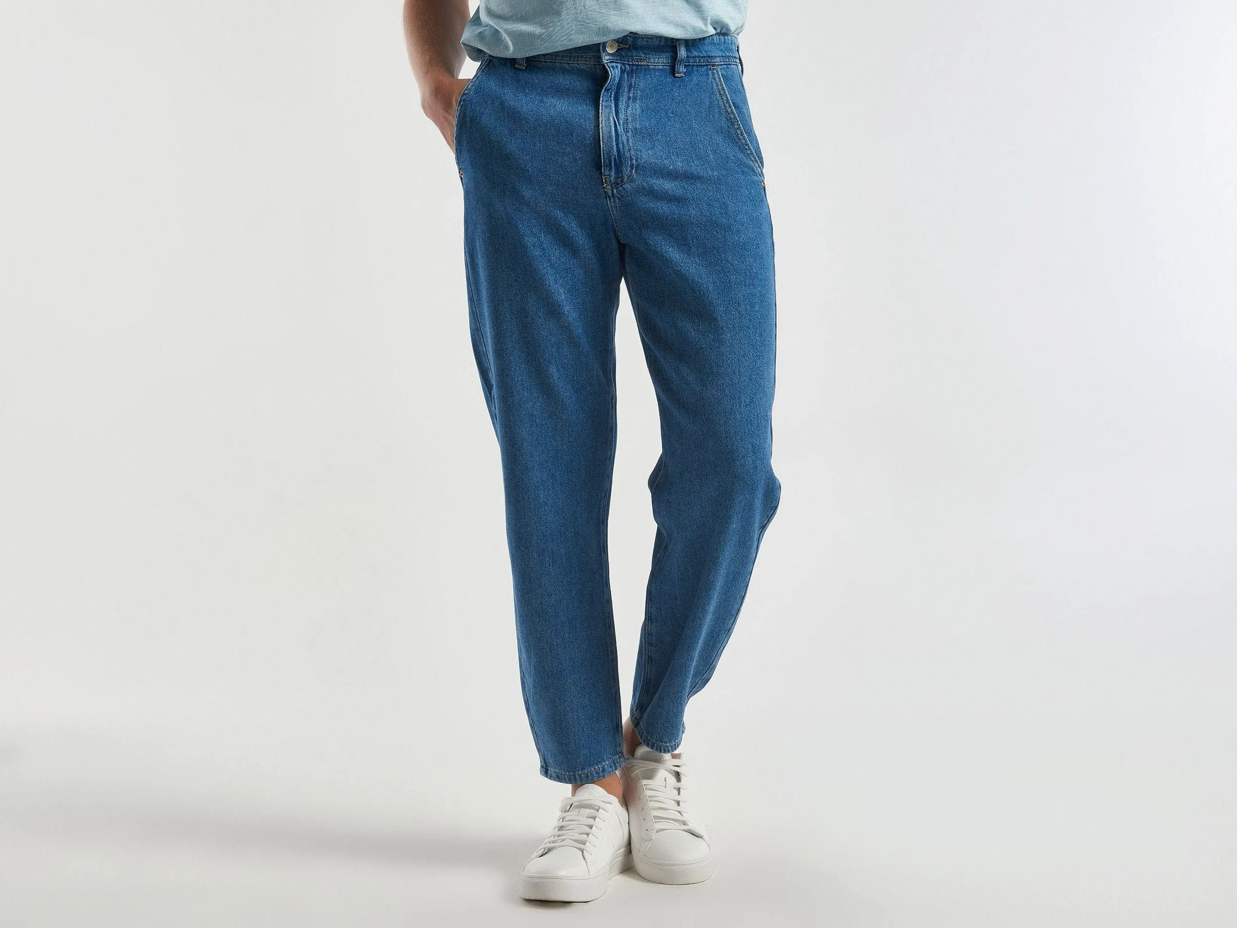 Regular fit trousers