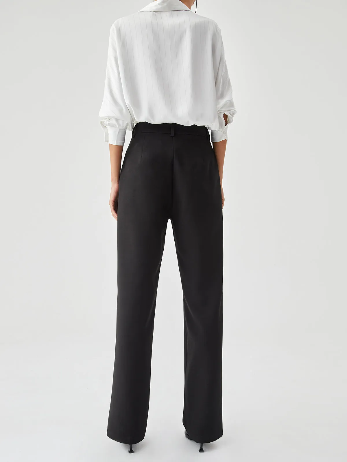 Straight Leg Graceful Pleated Cropped Pants